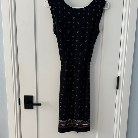 NWT Banana Republic Black Midi Dress with Diamond Pattern - Picture 3 of 4